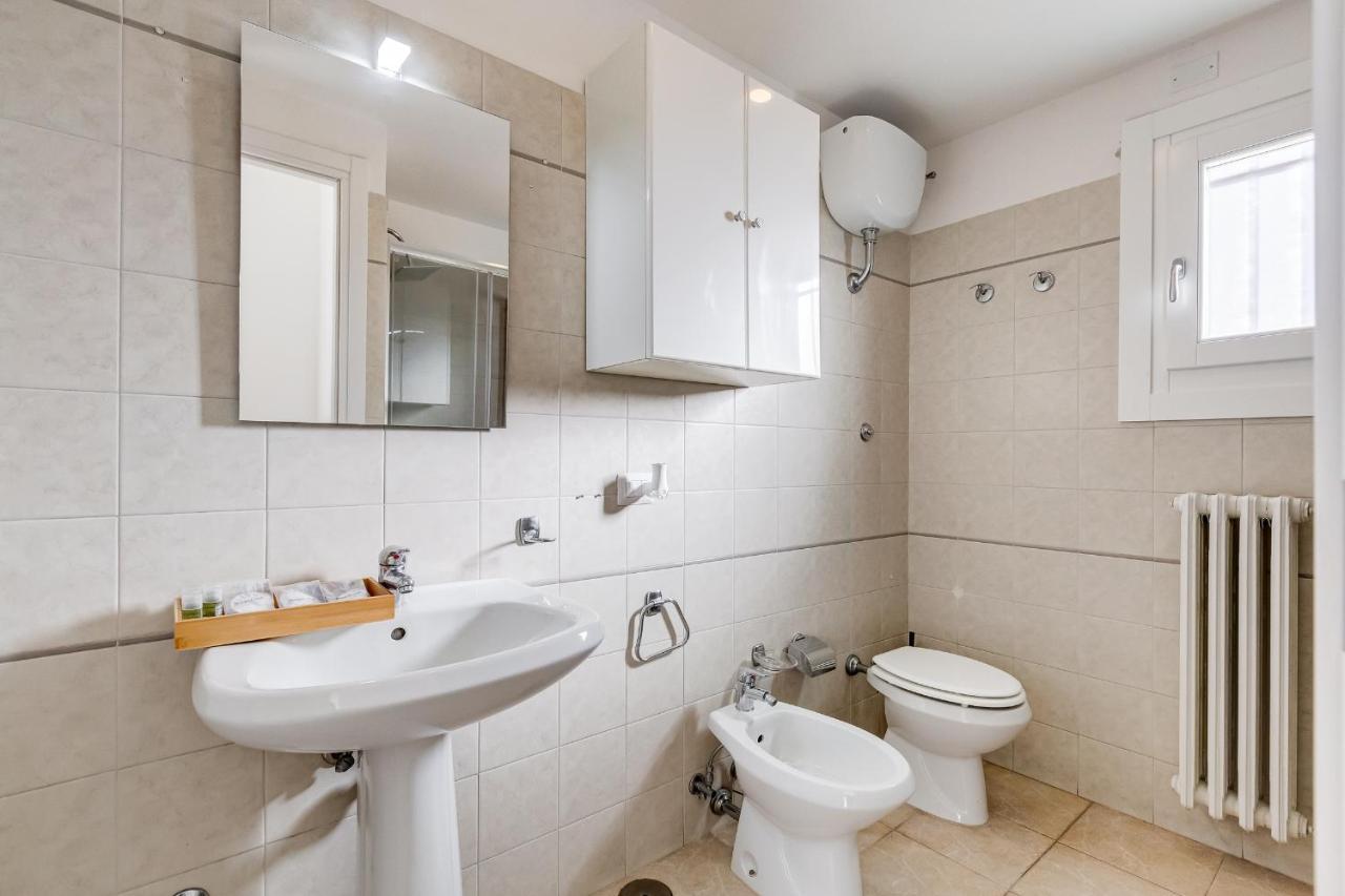 Jmartins Colosseo Suites Рим Экстерьер фото