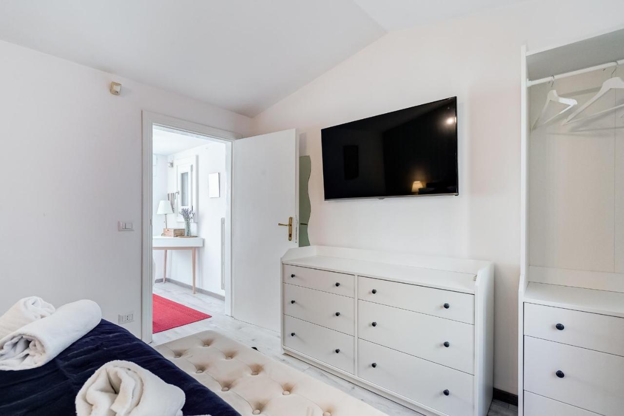 Jmartins Colosseo Suites Рим Экстерьер фото