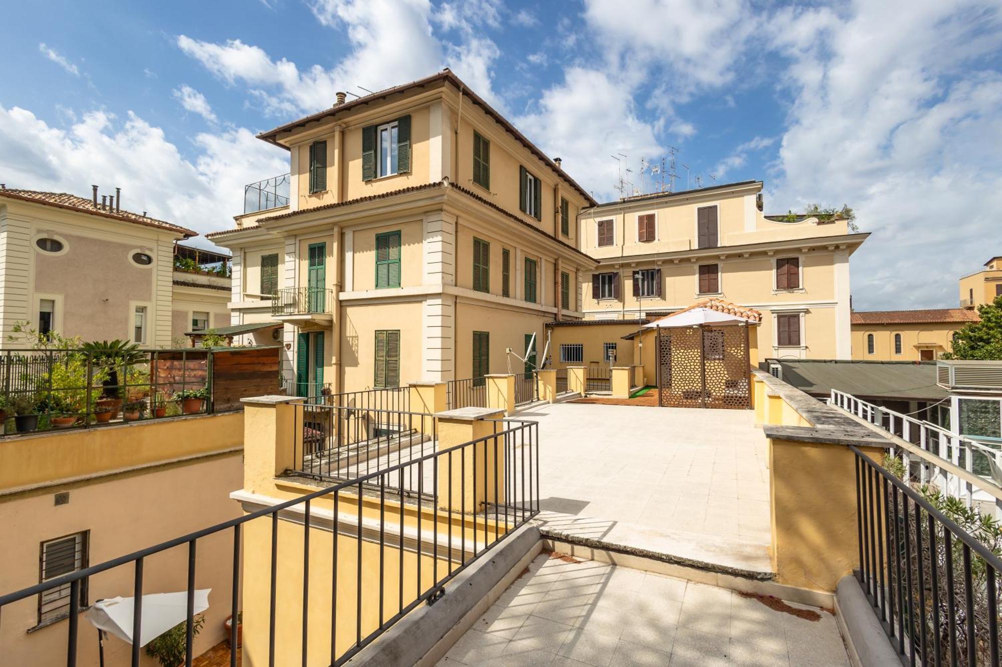 Jmartins Colosseo Suites Рим Экстерьер фото