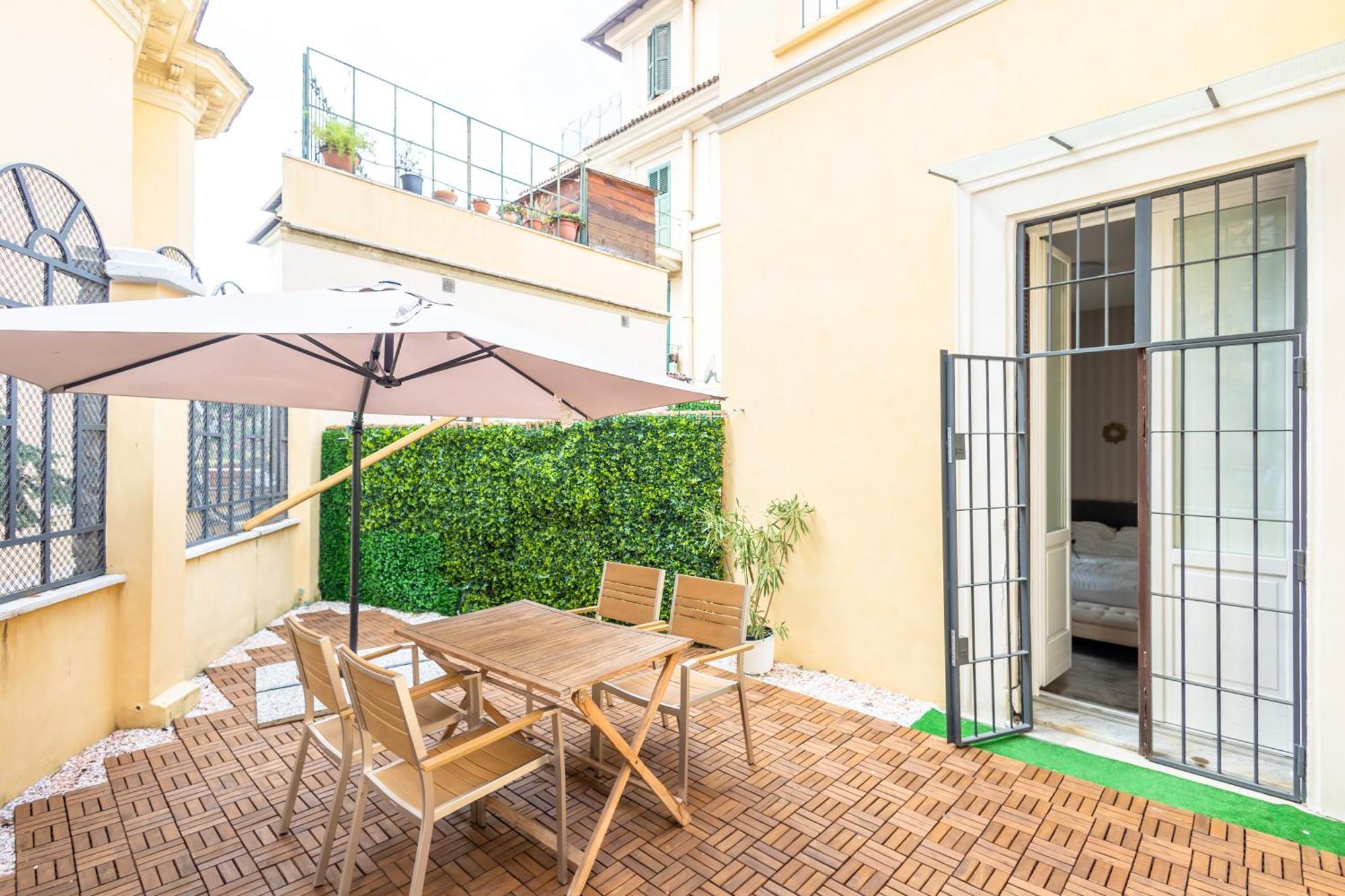 Jmartins Colosseo Suites Рим Экстерьер фото
